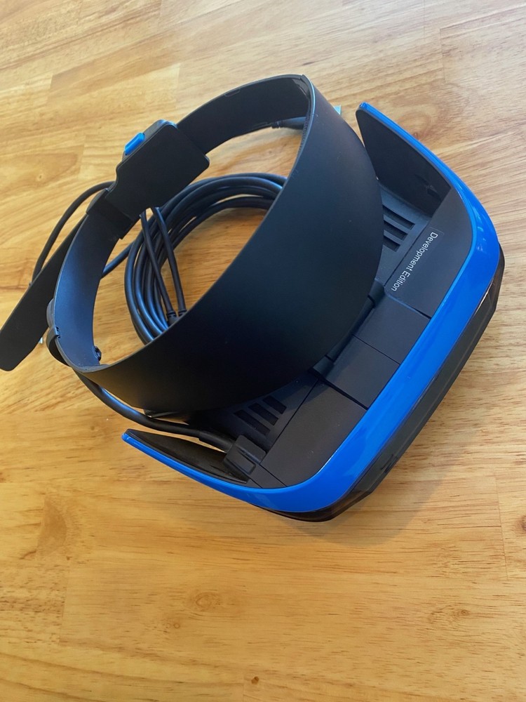 Acer Windows Mixed Reality VR Headset - Developer Edition