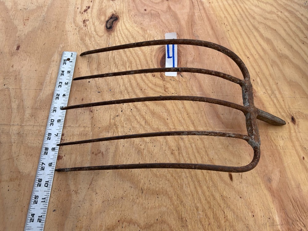 Fork Rake Head 5 Thines Rusty Rustic no handle Original Vintage Primitive Metal