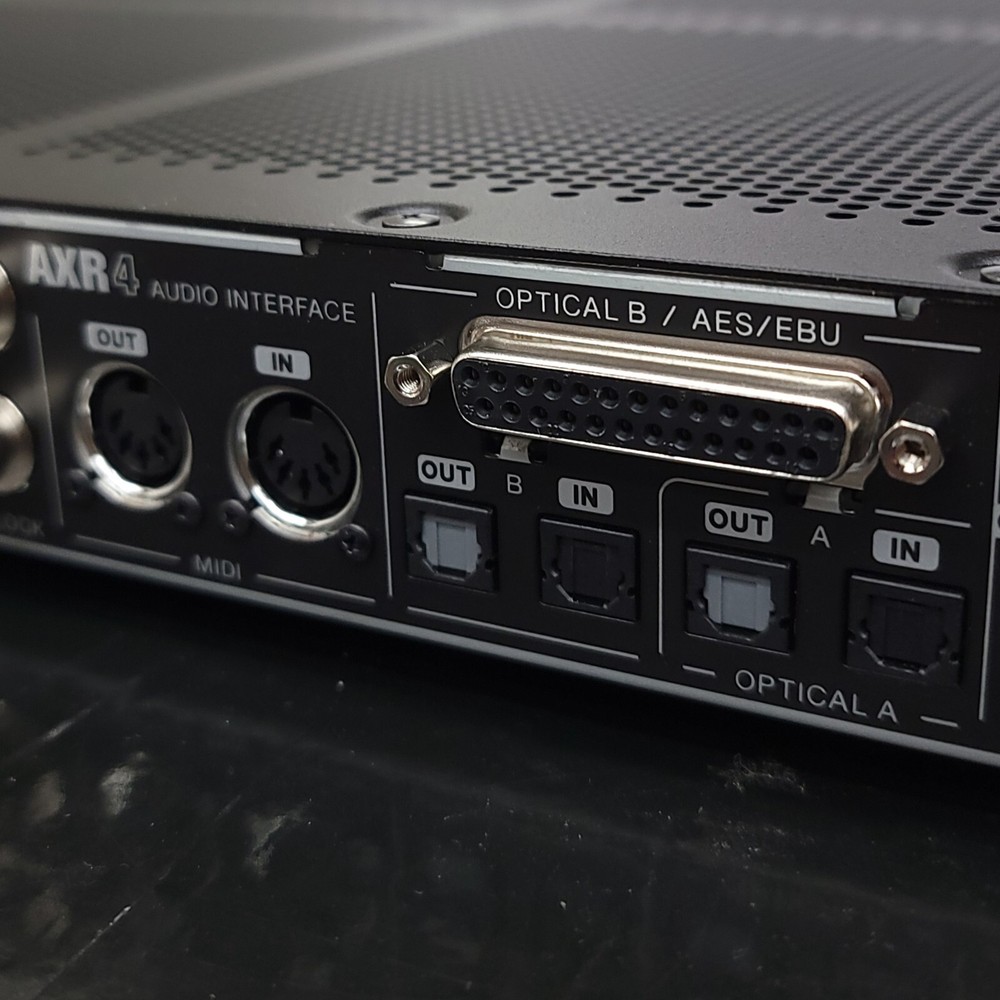 Steinberg AXR4T 32-bit Premium Thunderbolt Audio Interface OPEN BOX