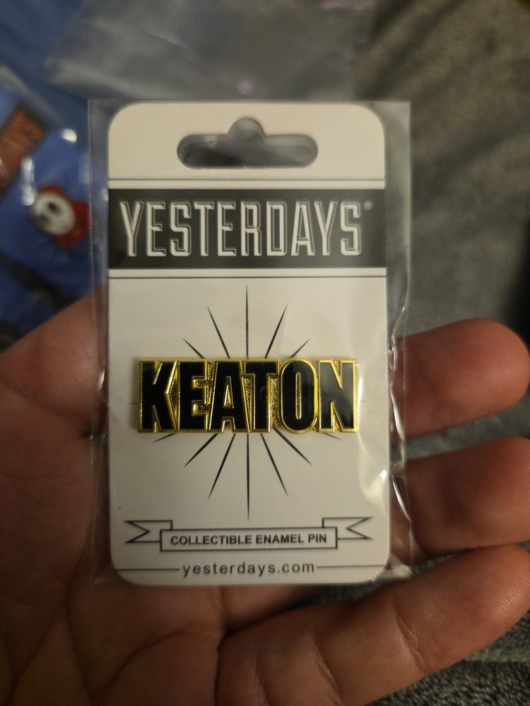 SDCC 2023 Yesterdays Batman Keaton Le 200