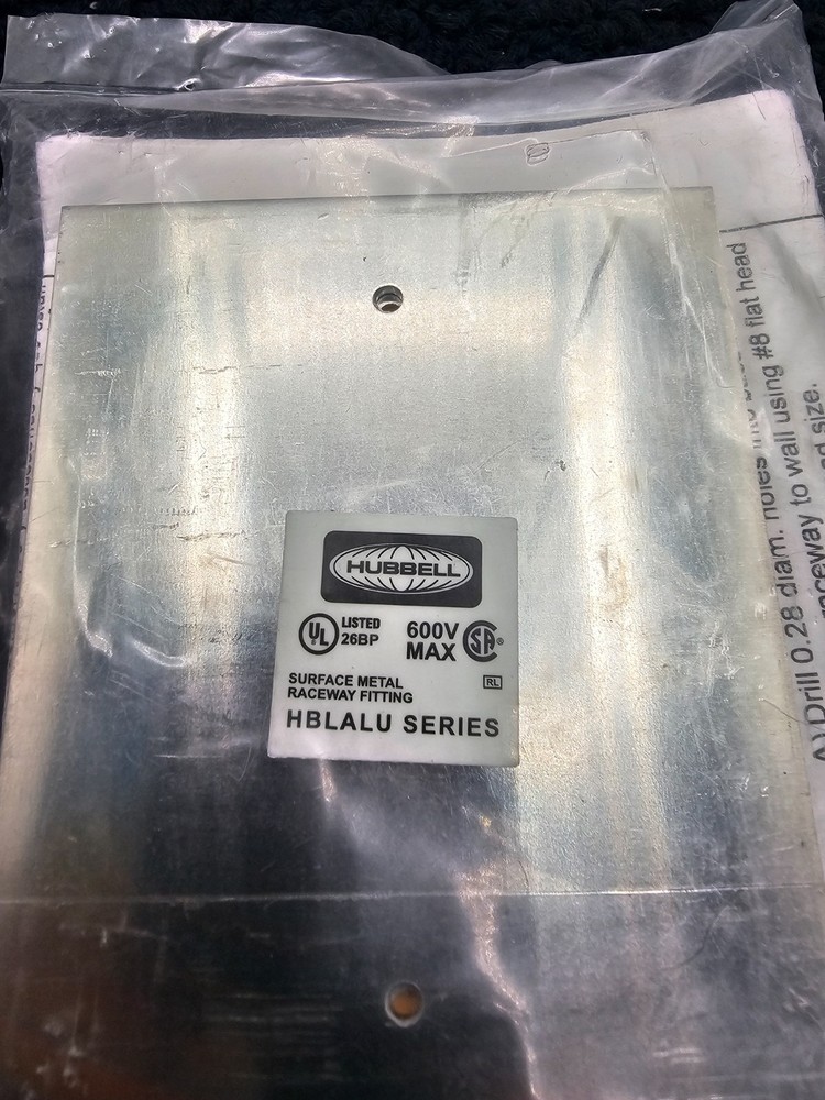 (QTY 3) Hubbell HBLALU01: Surface Metal Raceway Fitting Coupling