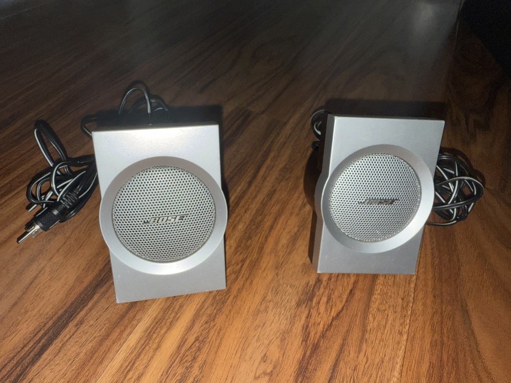 Bose Companion 3 Multimedia ComputerSpeaker System