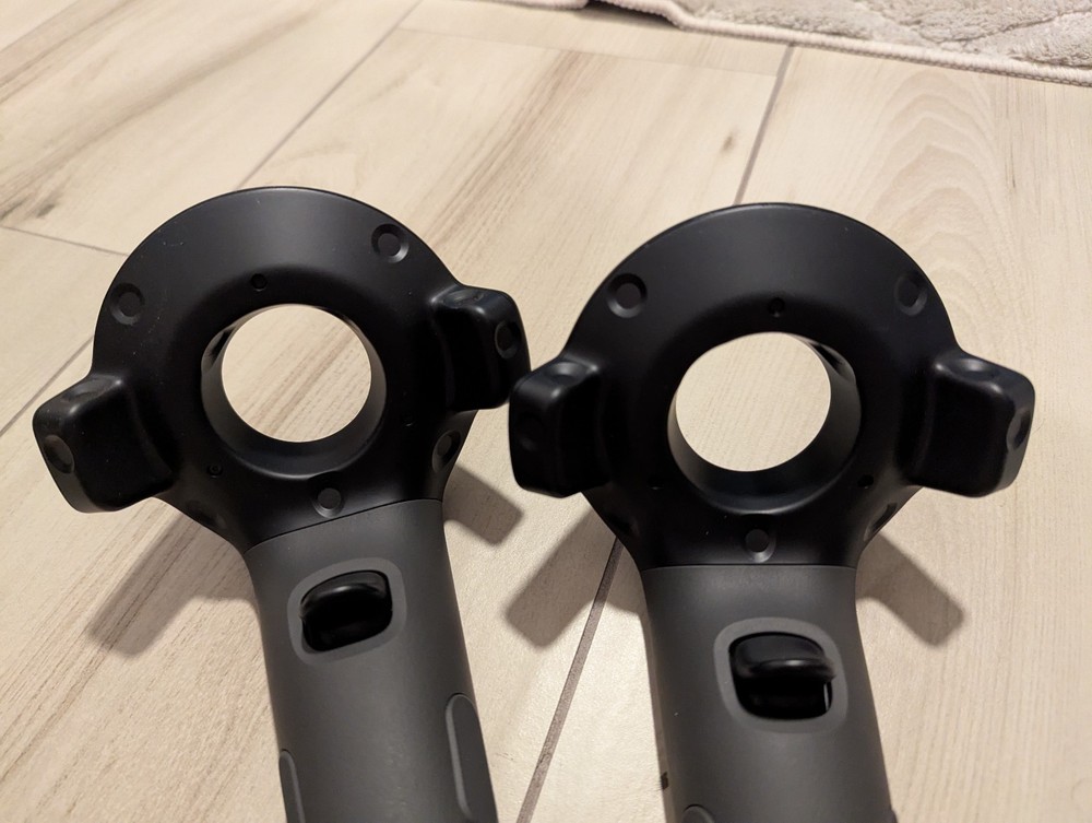 HTC Vive Virtual Reality VR Wand Controllers (2PR7100) Pair OEM TESTED WORKING
