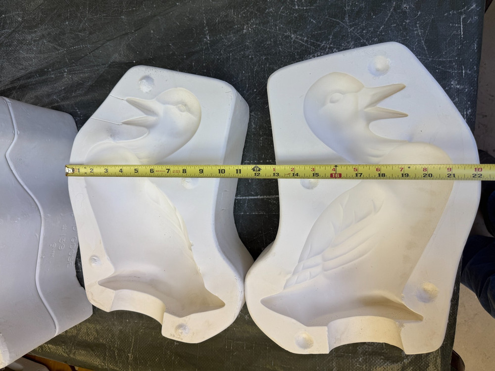 VINTAGE CASTER CERAMIC MOLD #511 LARGE STAND DUCK