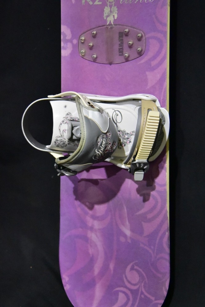 K2 LUNA SNOWBOARD SIZE 146 CM WITH SPICE MEDIUM BINDINGS