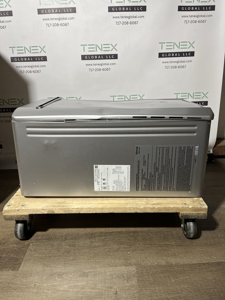 Rinnai RE199eN Outdoor Tankless Water Heater 199k BTU Natural Gas (B-13 #1589)