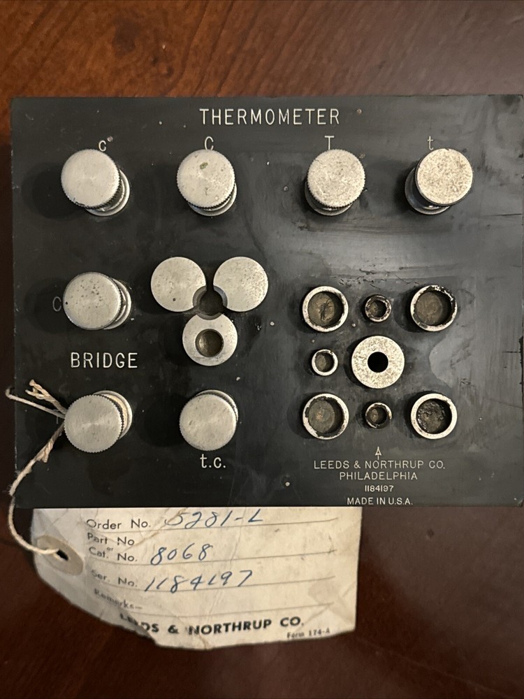 VINTAGE LEEDS & NORTHRUP THERMOMETER BRIDGE MODEL 8068