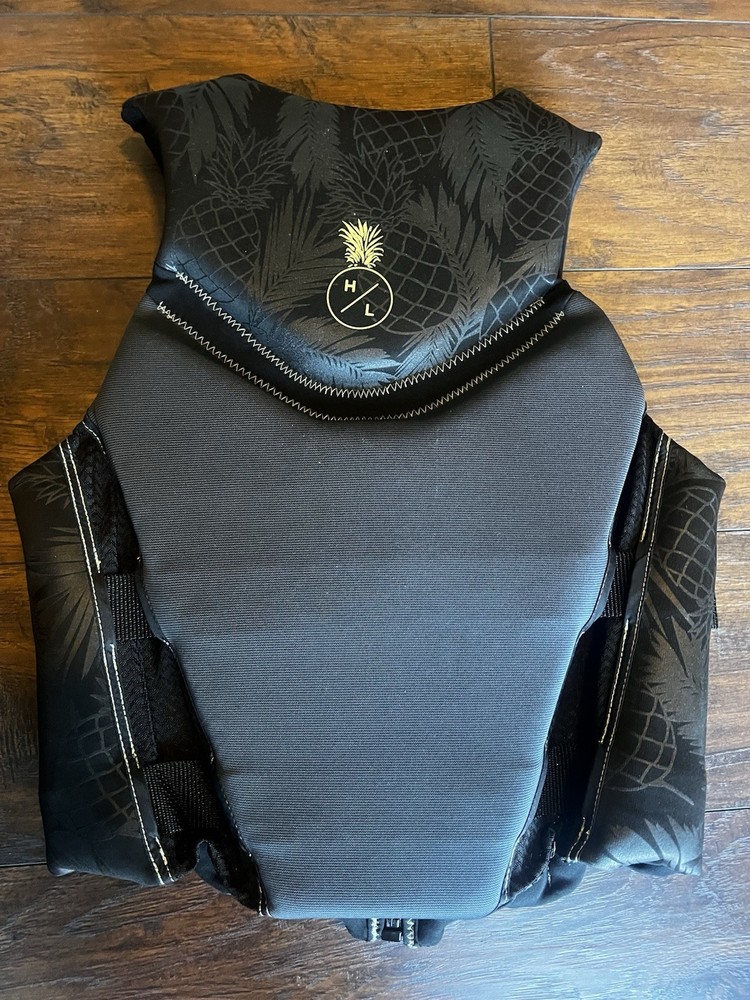 HYPERLITE Wake Co. Life Jacket SMALL S