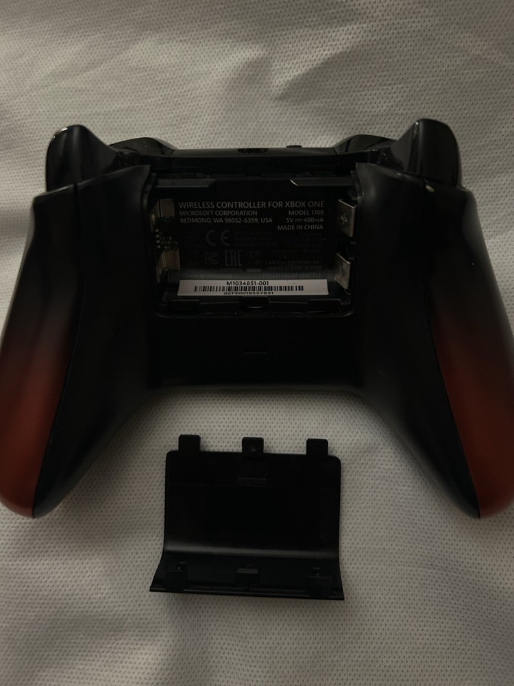 Xbox One Controller (Volcano Shadow)