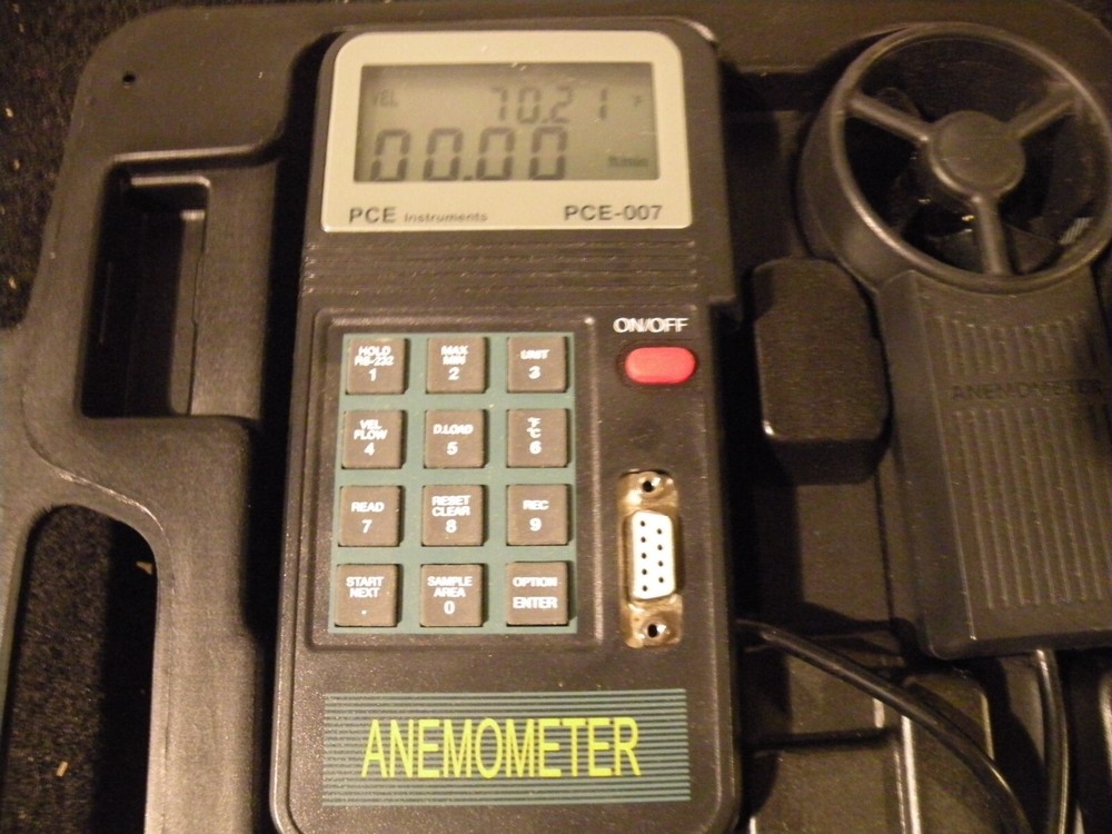 PCE INSTRUMENTS ANEMOMETER # PCE-007 WITH CASE WORKS GREAT