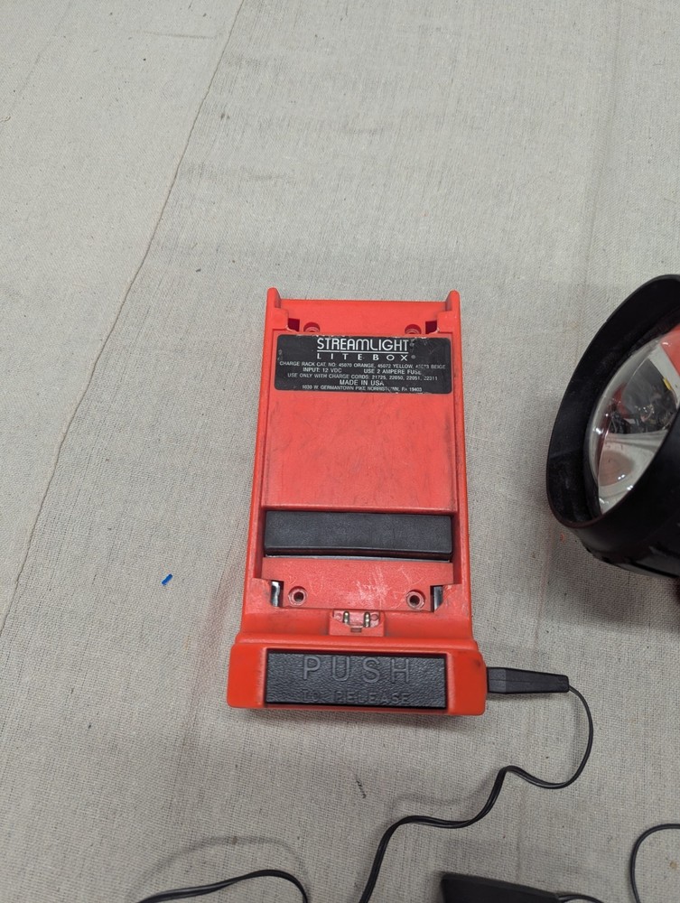 Streamlight LiteBox EMS Firefighter Flashlight With Charger