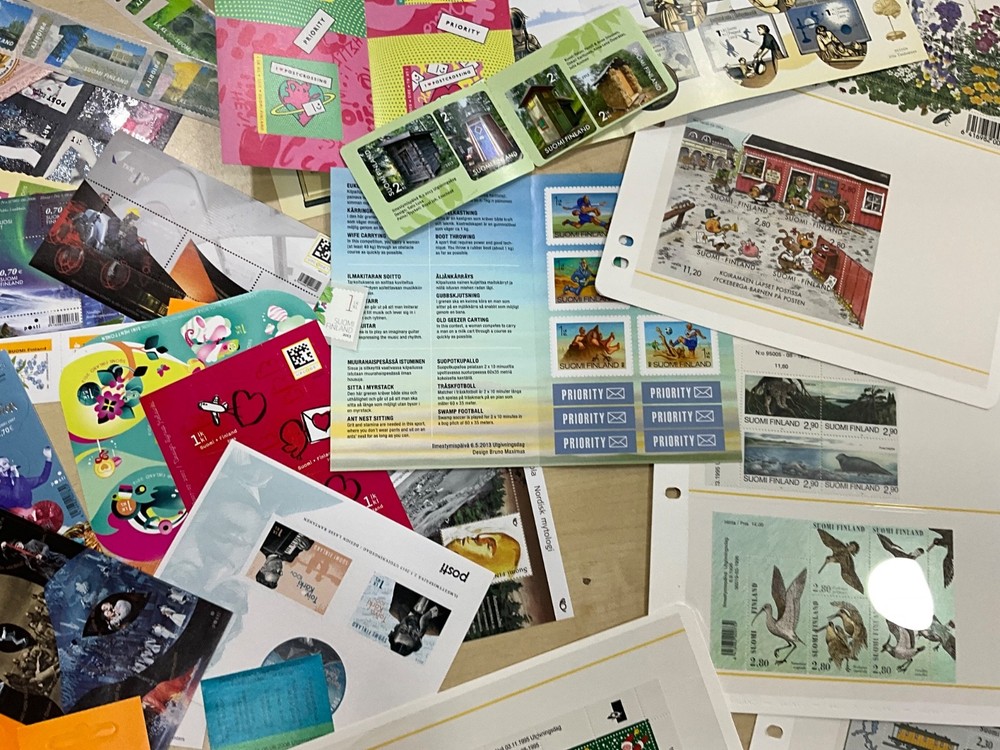 MNH Stamps modern sheets booklets 102 different items @4*