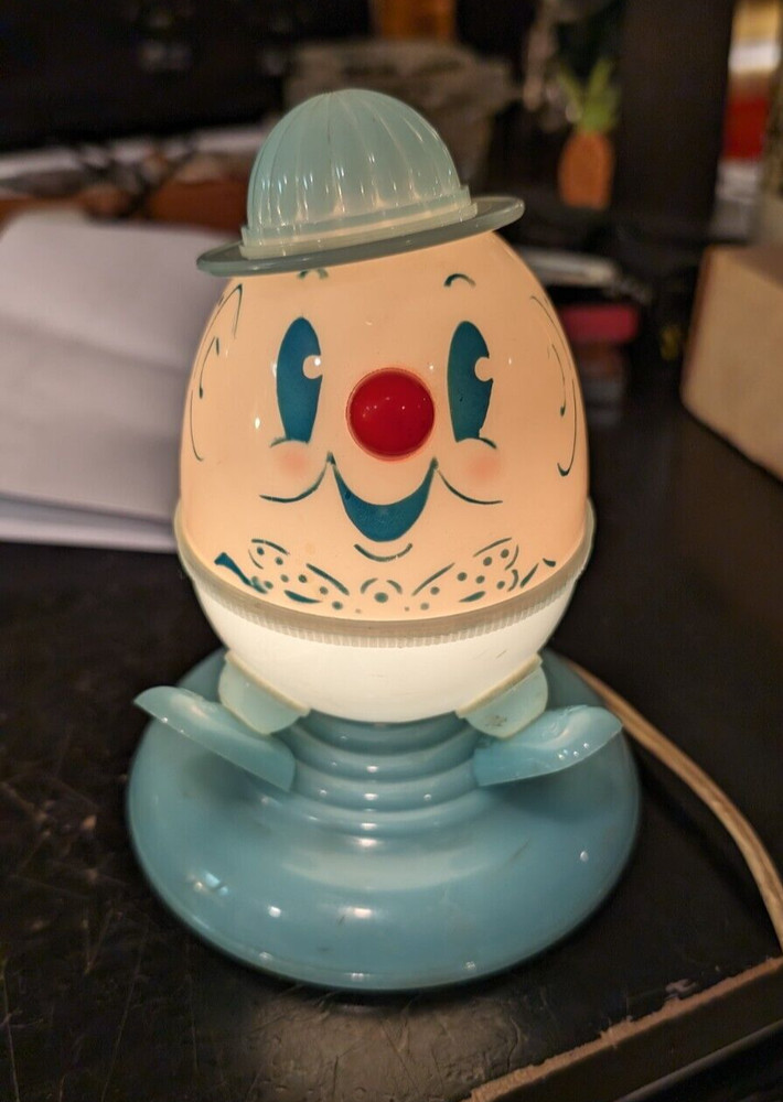 Vintage 1950's Humpty Dumpty Hard Plastic Night Light working!