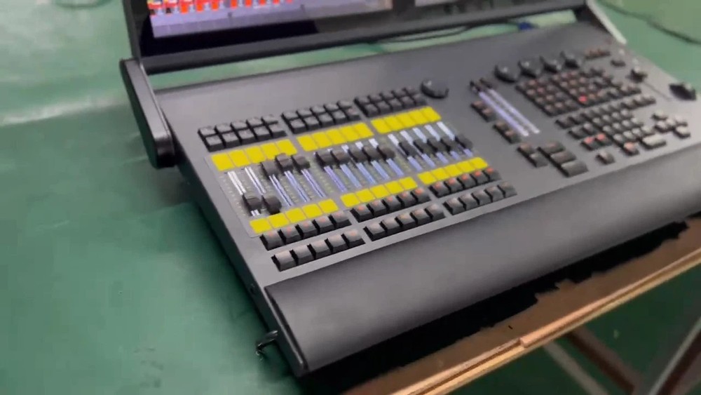 folding display T2 DMX controller RGB led motorized fader light console +case