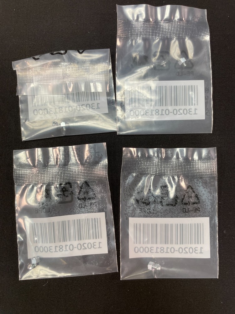 ASUS Hyper M.2 x16 Silver Professional Card v2 4 x M.2 Socket 3 RAID Controller