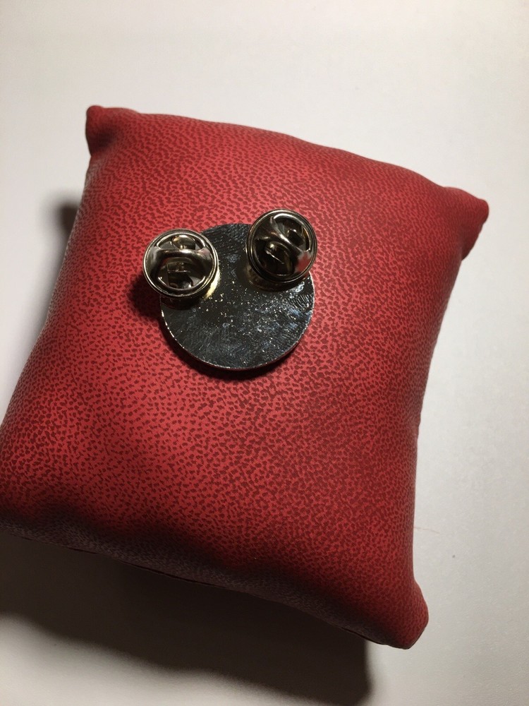 WWII ENAMEL WRIGHT AIRCRAFT ENGINES PIN