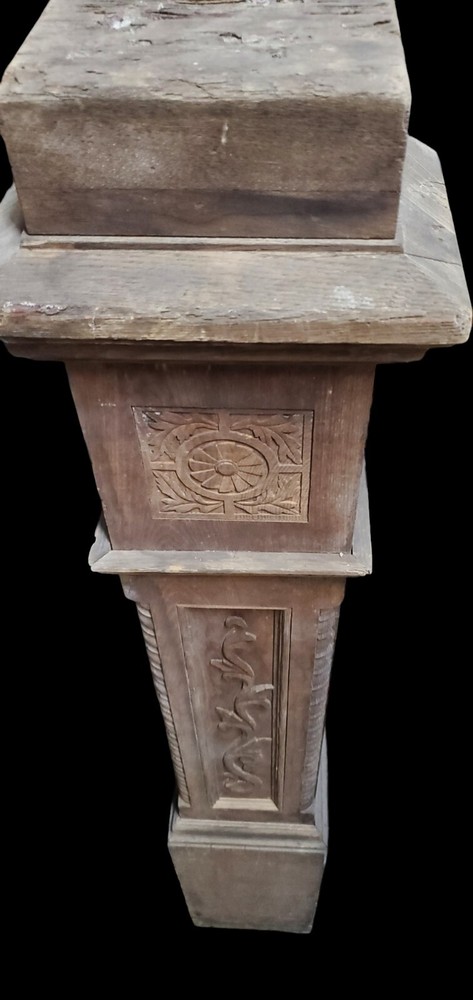 Carved Newel Post GAM0261
