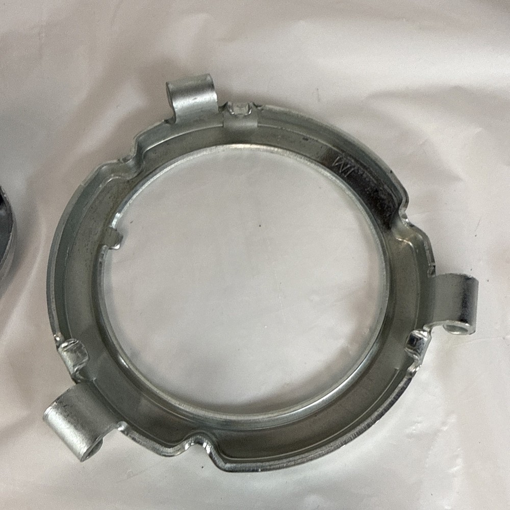 InSinkerator Badger 5 Lift & Lock Sink Flange, Lower Mounting Ring, & Plug New!