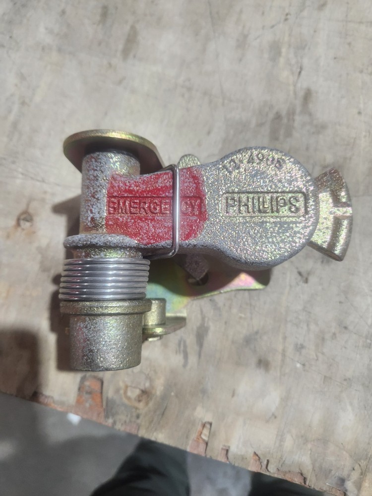 Phillips 12-4908 Emergency Iron Gladhand Coupler