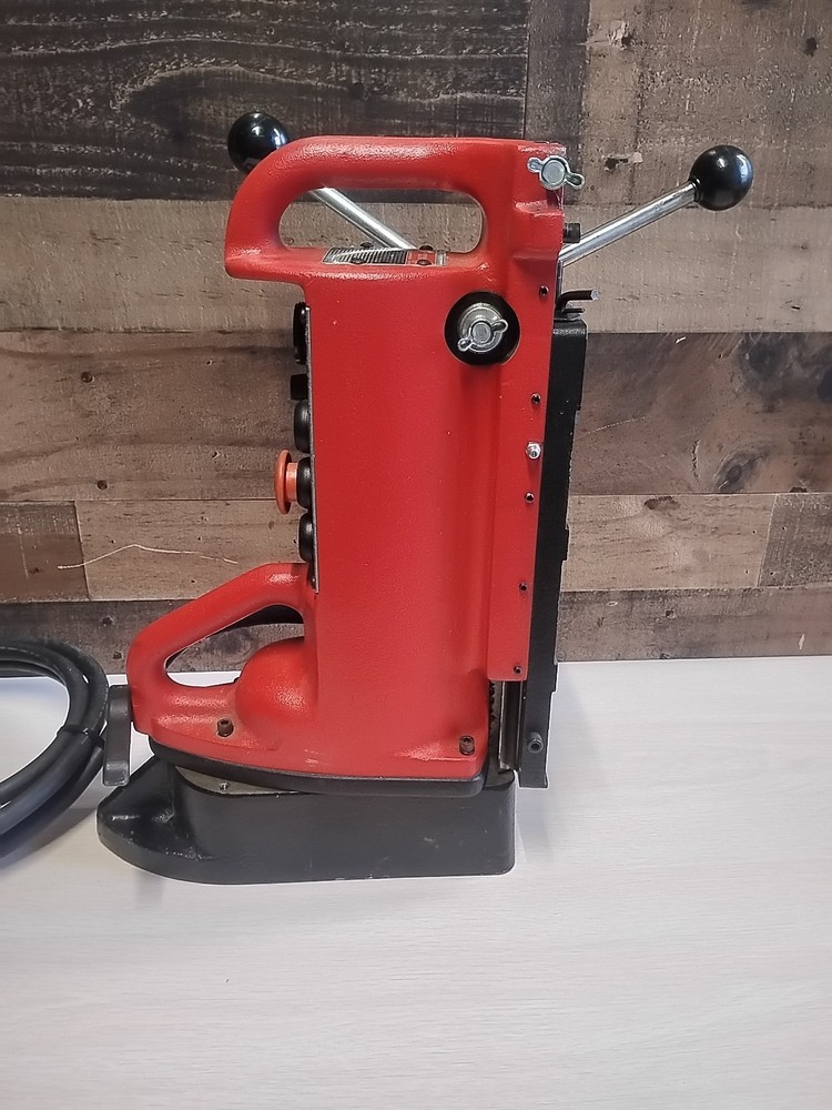VERY NICE!! Milwaukee 4203 Electromagnetic Drill Press Base FULLY TESTED!