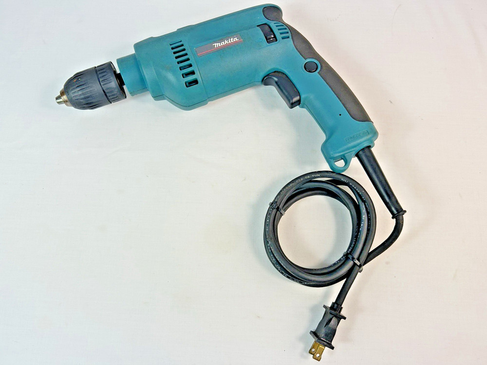 Makita HP1621 Corded Percussion Drill - TESTED !!