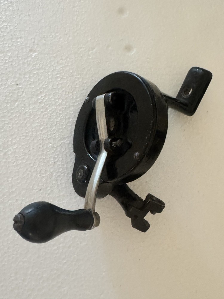 Vintage Sewing Machine handcrank
