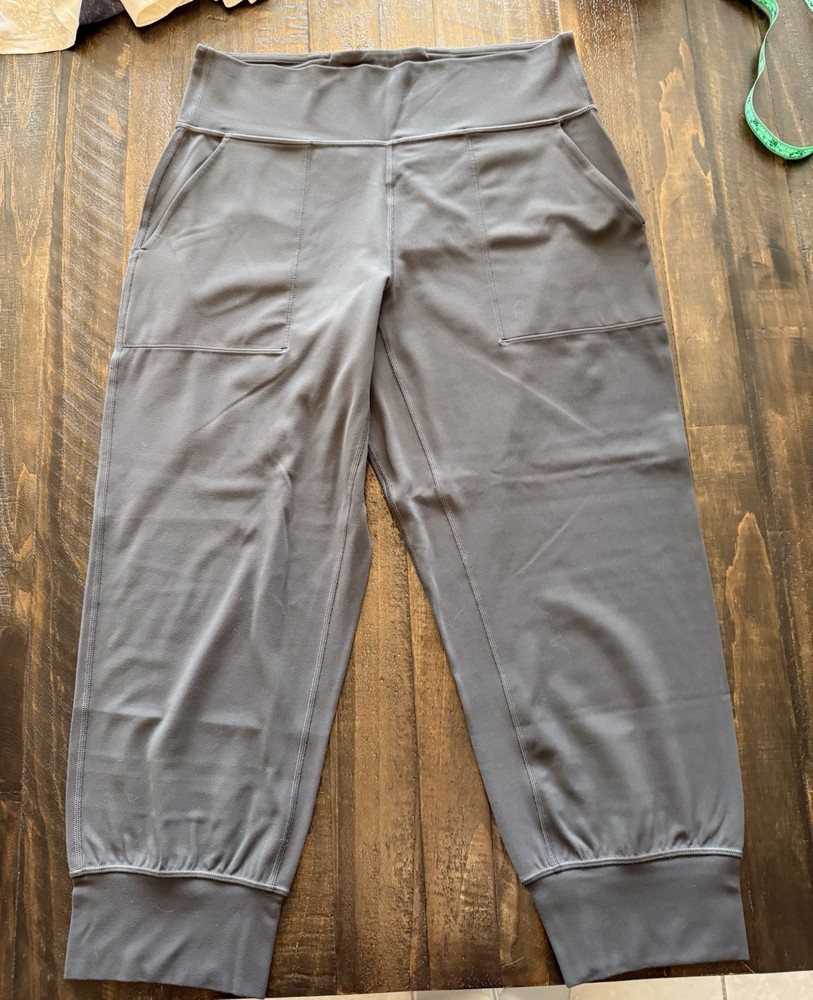 Lululemon Align Jogger Cropped Size 10