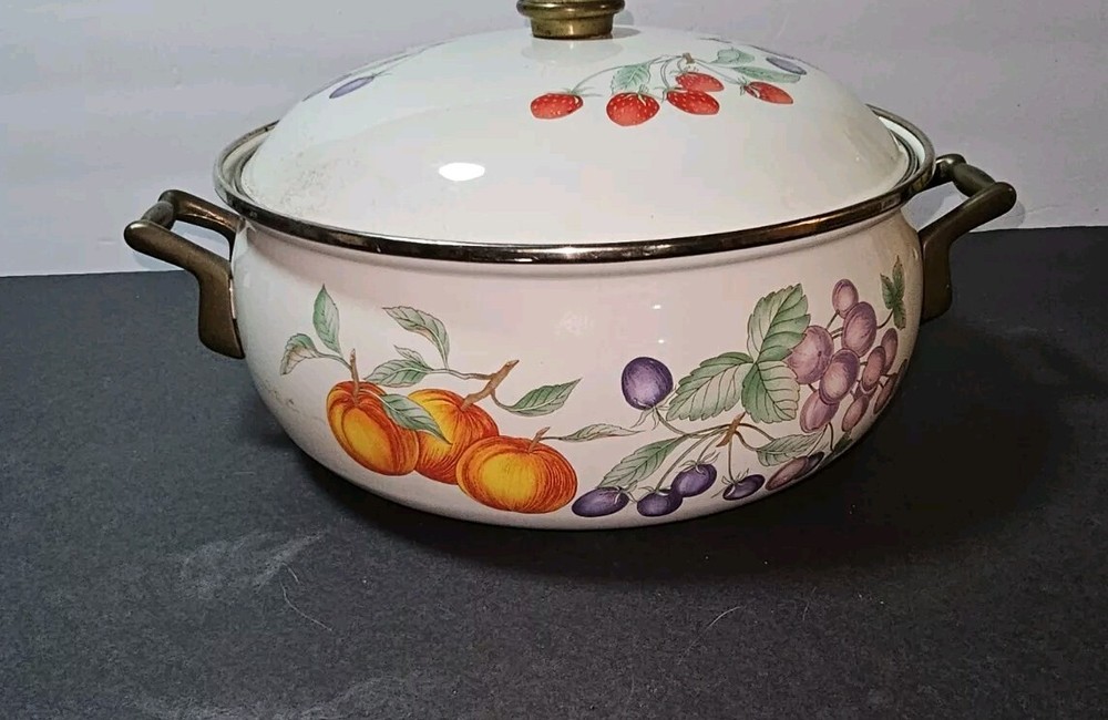 Vintage Regency Spring Fruit 4.5 Quart Dutch Oven