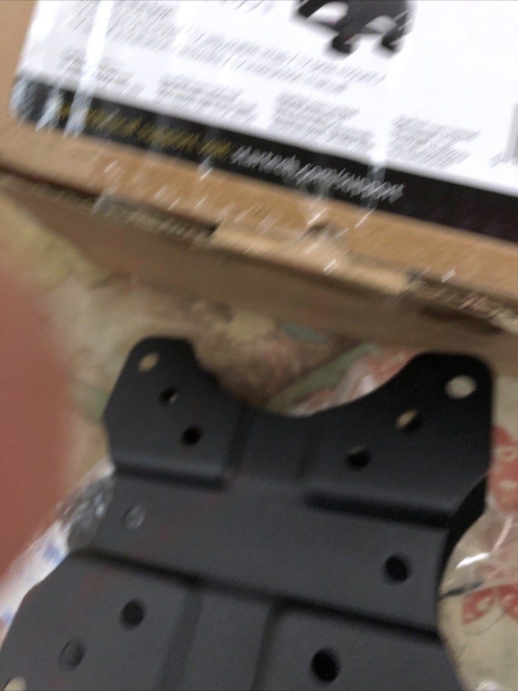 ONLY ONE NEW STARTECH (HARD-TO-FIND MADE EASY) THIN CLIENT VESA MOUNTING BRACKET