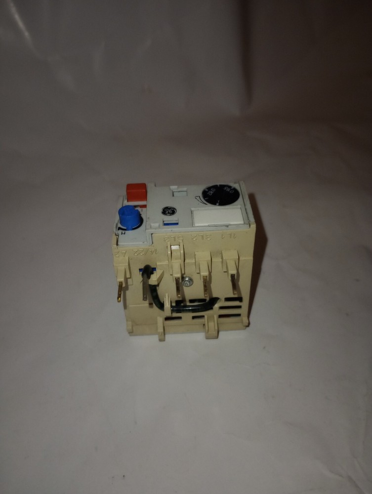 NEW GENUINE GENERAL ELECTRIC MT03E OVERLOAD RELAY