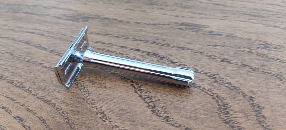 Yaqi Ghost 90SB razor + Tsuka handle