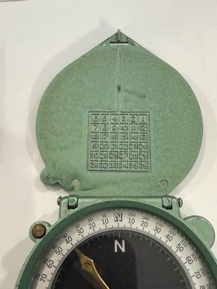 Vintage UNCLE MIKE'S PRECISION COMPASS W Original Box Counter Display Tag Insert