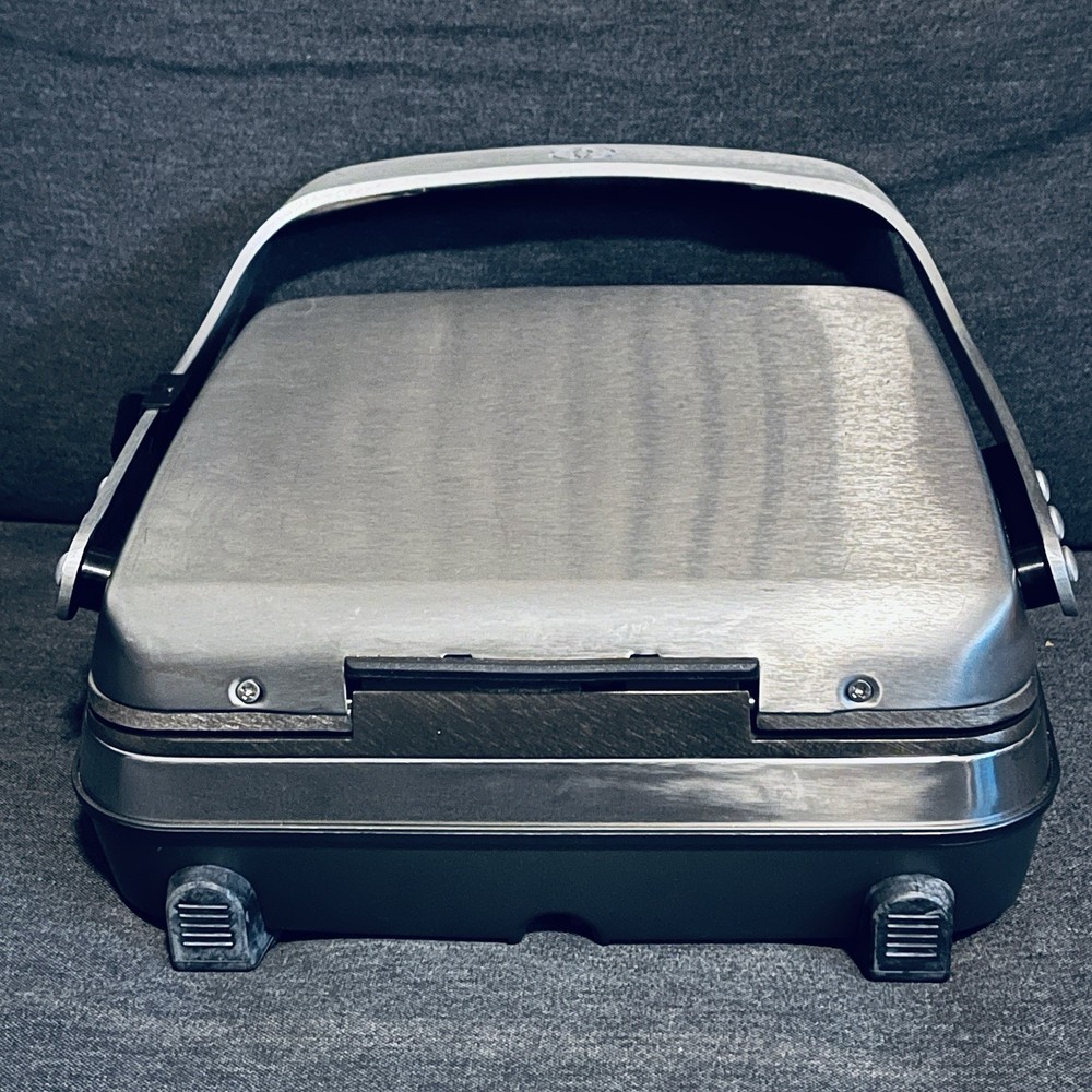 Calphalon Waffle Maker 4-Slice Silver Good Adjustable Browning Control Dial