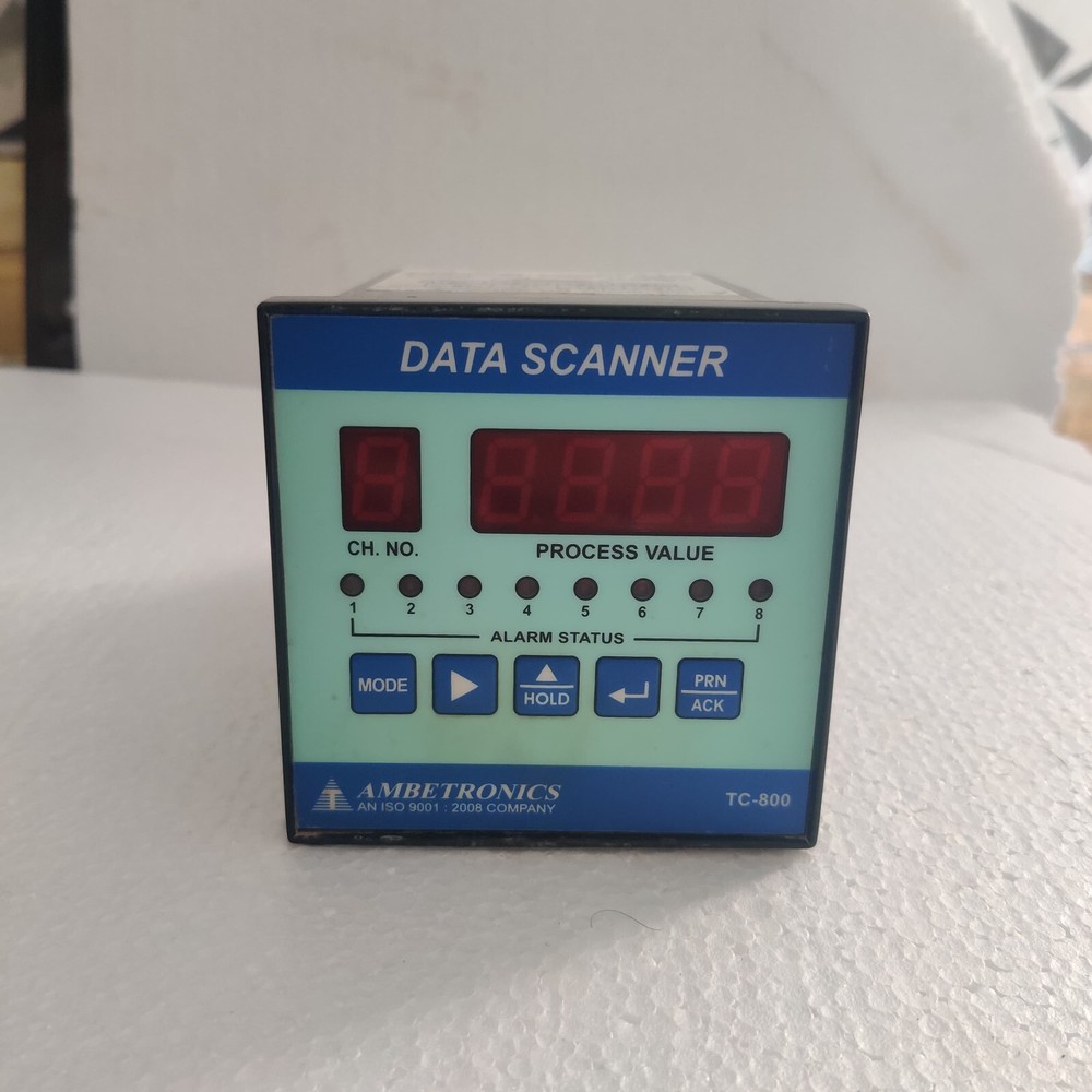 AMBETRONICS TC-800 TEMPERATURE AND HUMIDITY DATA SCANNER/LOGGER