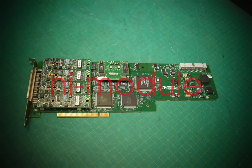 National Instruments NI PCI-6110 DAC The test is normal!