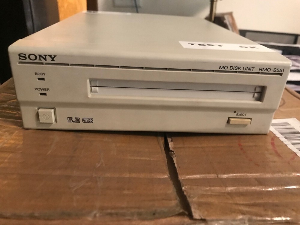Sony RMO-S551 External MO Disk Drive Unit SCSI