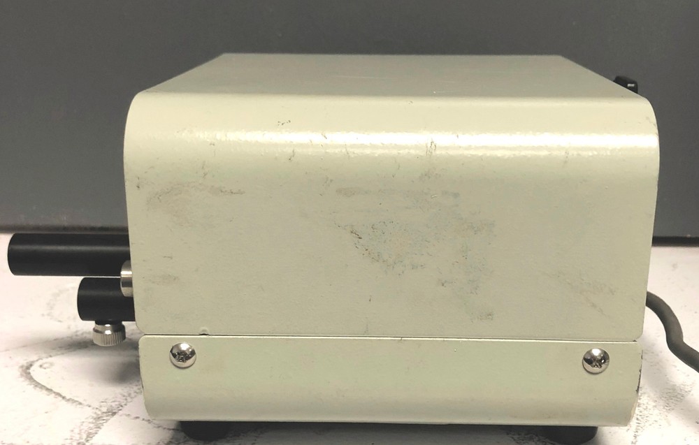 API FLT-1501 Fiber Optic Light Source 1501 Lightsource