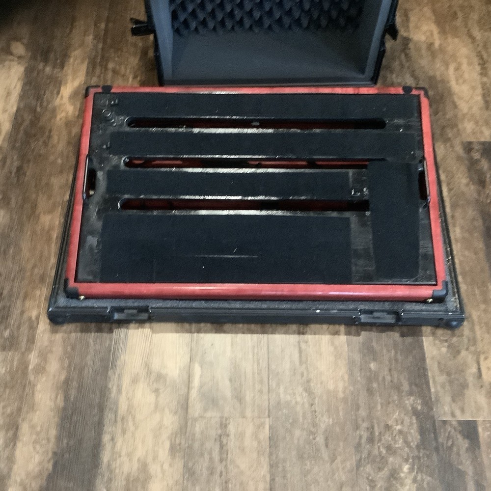 Custom Made Pedal Board And Custom Hard Rolling Case