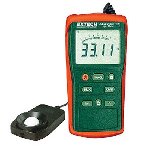 Extech EA30: Light Meter, Wide Ranging Easy View 30 Series