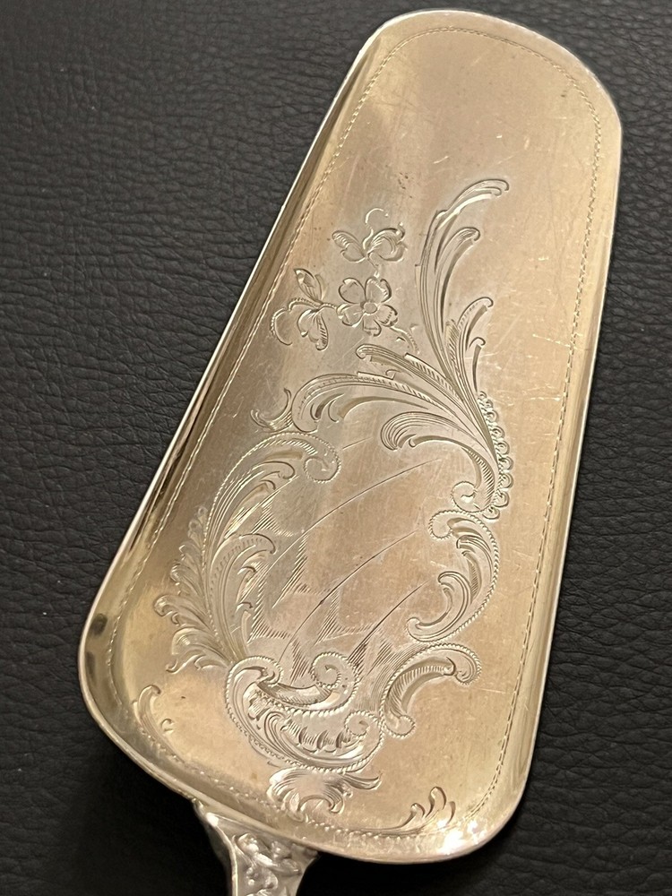Antique 800 Silver Etched & Raised Design Pie Cake Server Gilt Front Germany 10”