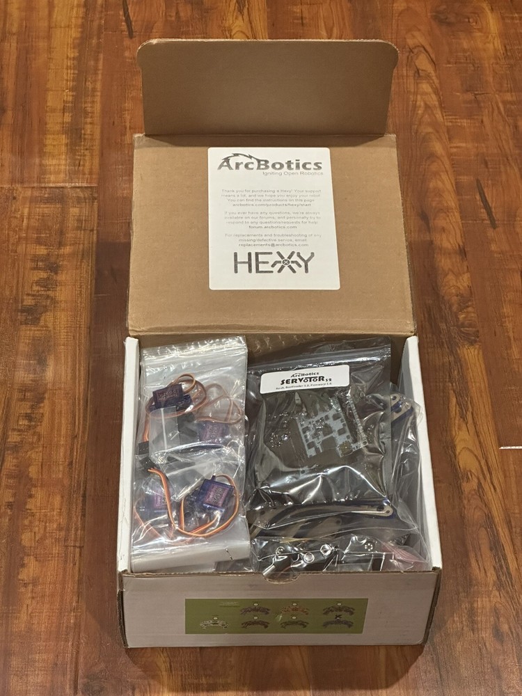 Hexy ArcBotics Robotic Hexapod Programmable Electronic Model Kit - New Open Box