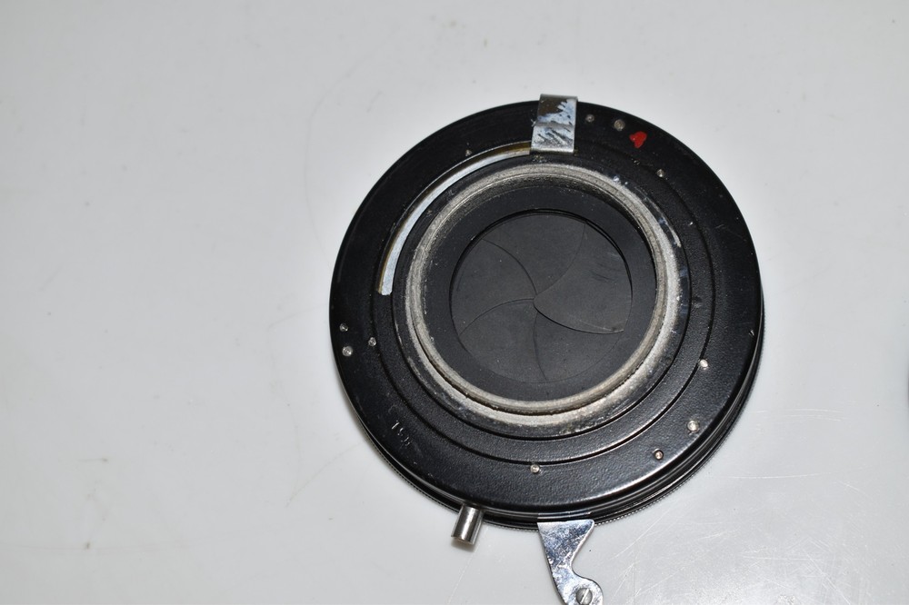 ^^ Ilex Optical Company No. 3 Universal Shutter (FEA11)