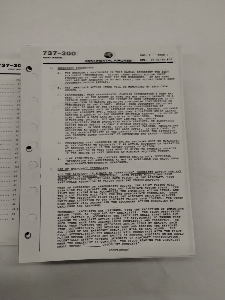 Continental 737-300 Flight Manual 1990-Copy