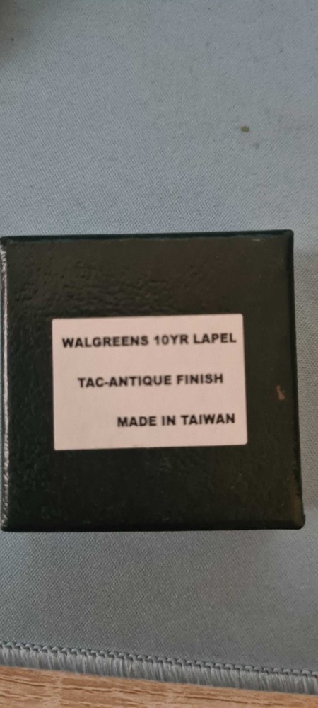Walgreens 10 Years Anniversary Lapel Pin
