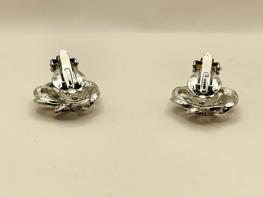 Round Fan Silver Tone Clip On Earrings Flat Open Work Textured Interlock