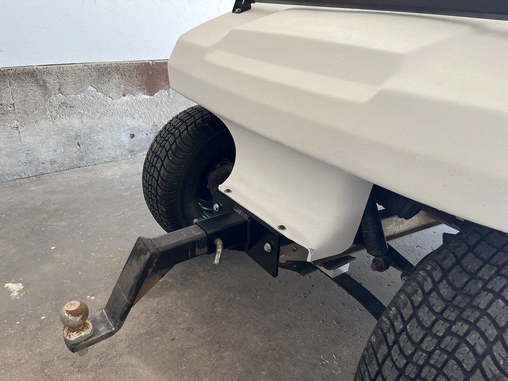 Club Car DS 1981-up Front Hitch Receiver Cooler Mount