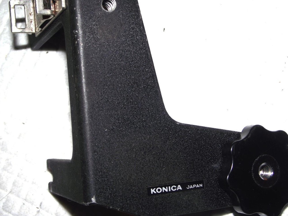 KONICA FLASH BRACKET FOR KONICA RAPID OMEGA 100-200 CAMERAS