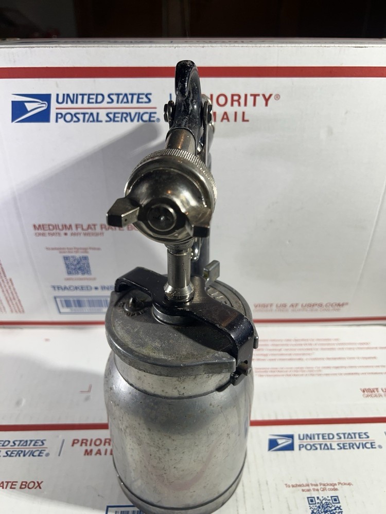 Binks Model 7 Spray Gun