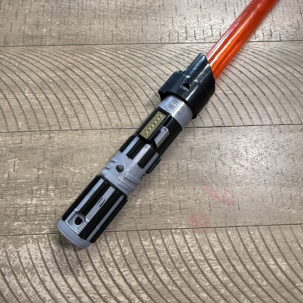 2021 Hasbro Star Wars Darth Vader Red Lightsaber Forge