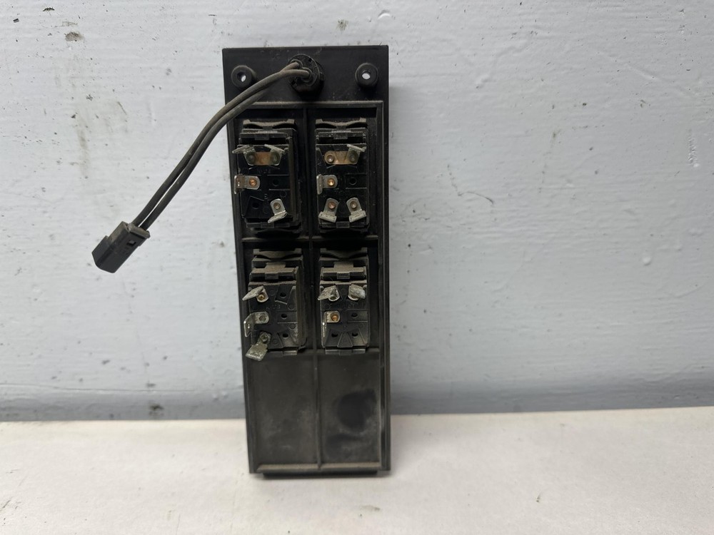 International 8100 SWITCH Dash Panel - Used